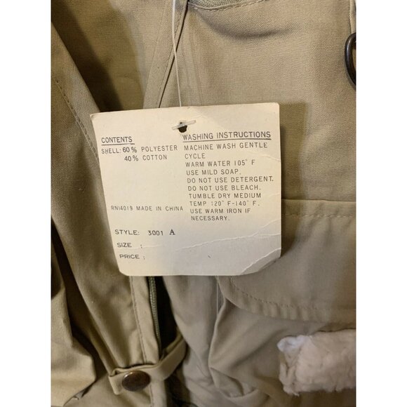 Vintage New Woodfield Fishing Men’s Sz M Vest Tan - Picture 5 of 8